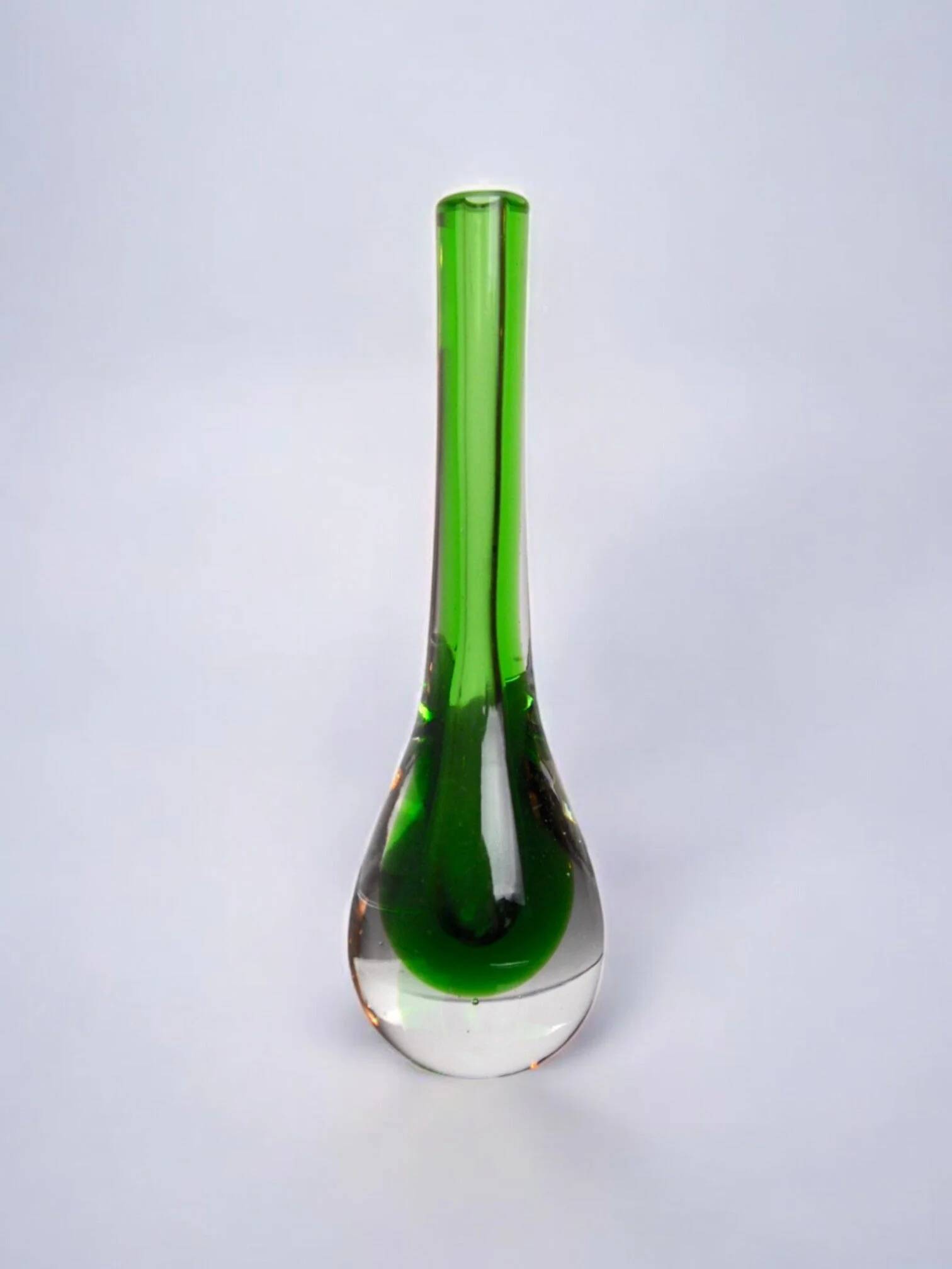 Green sommerso soliflor vase by Seguso, Murano, Italy, 1970