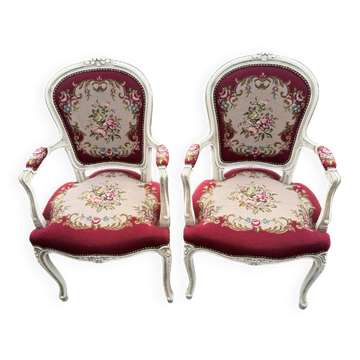 Paire de fauteuils de style Louis XV - Bois sculpté et tapisserie flor