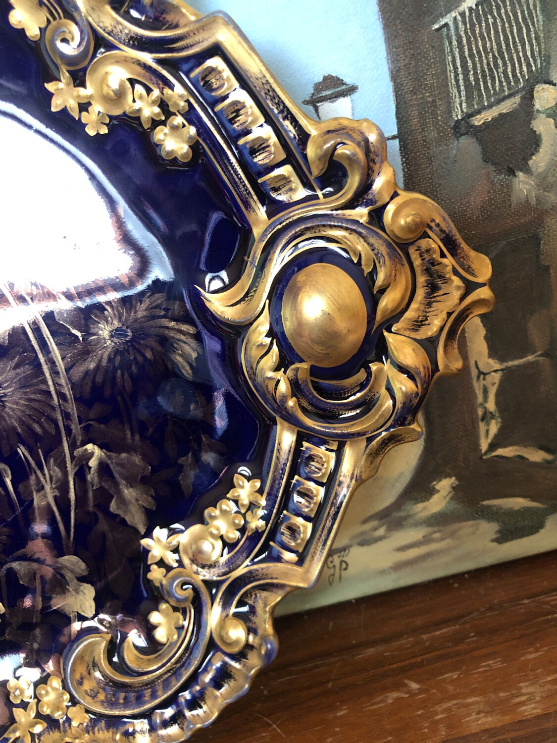 Decorative plate in Limoges porcelain