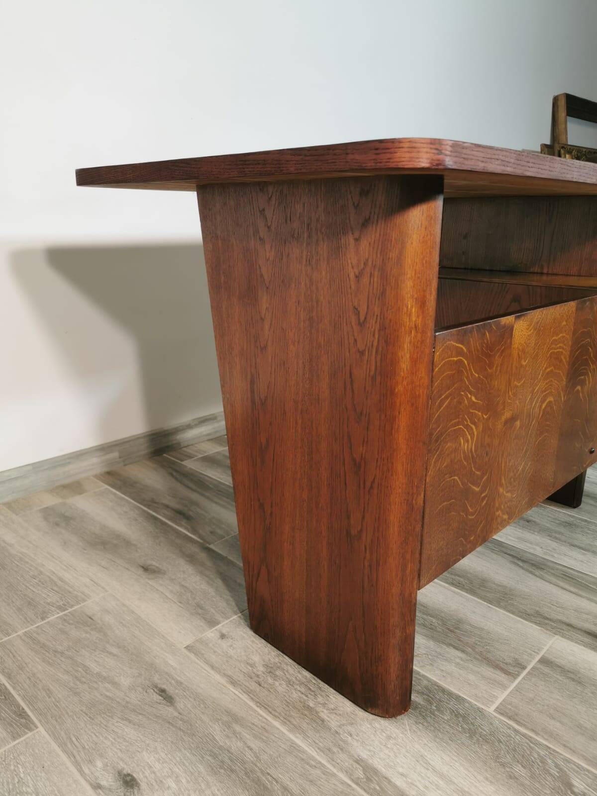 Bureau vintage de Bohumil Landsman