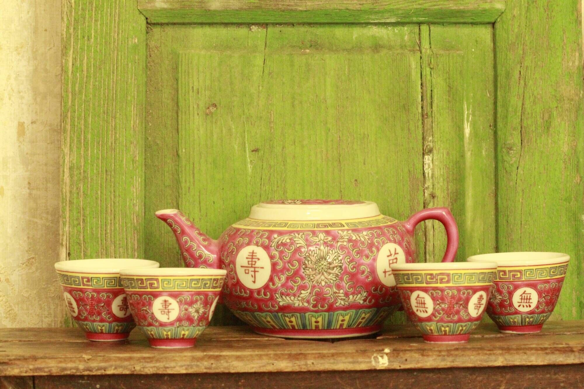 Théière chinoise mu shou rose et ses tasses