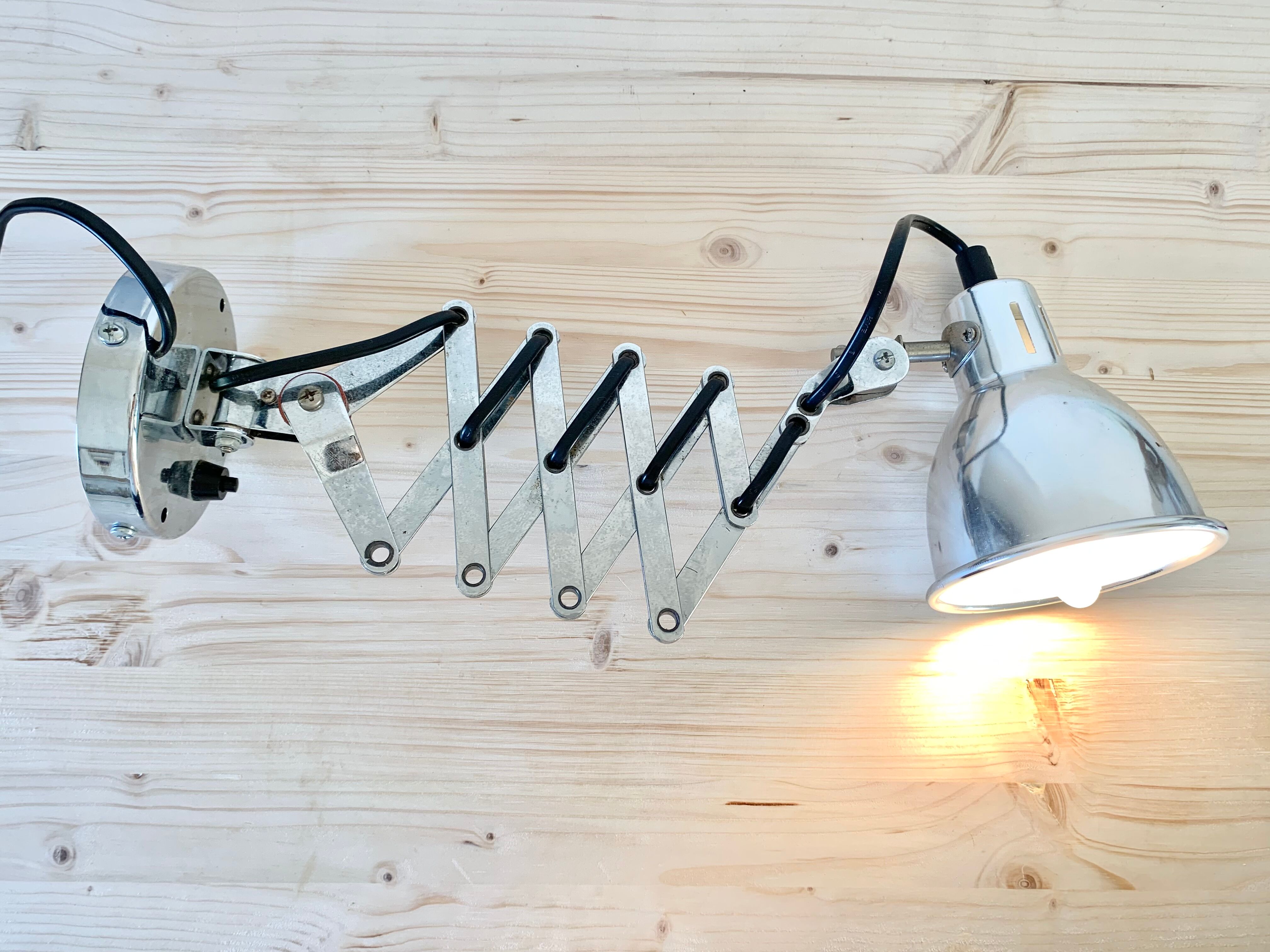 Accordion lamp