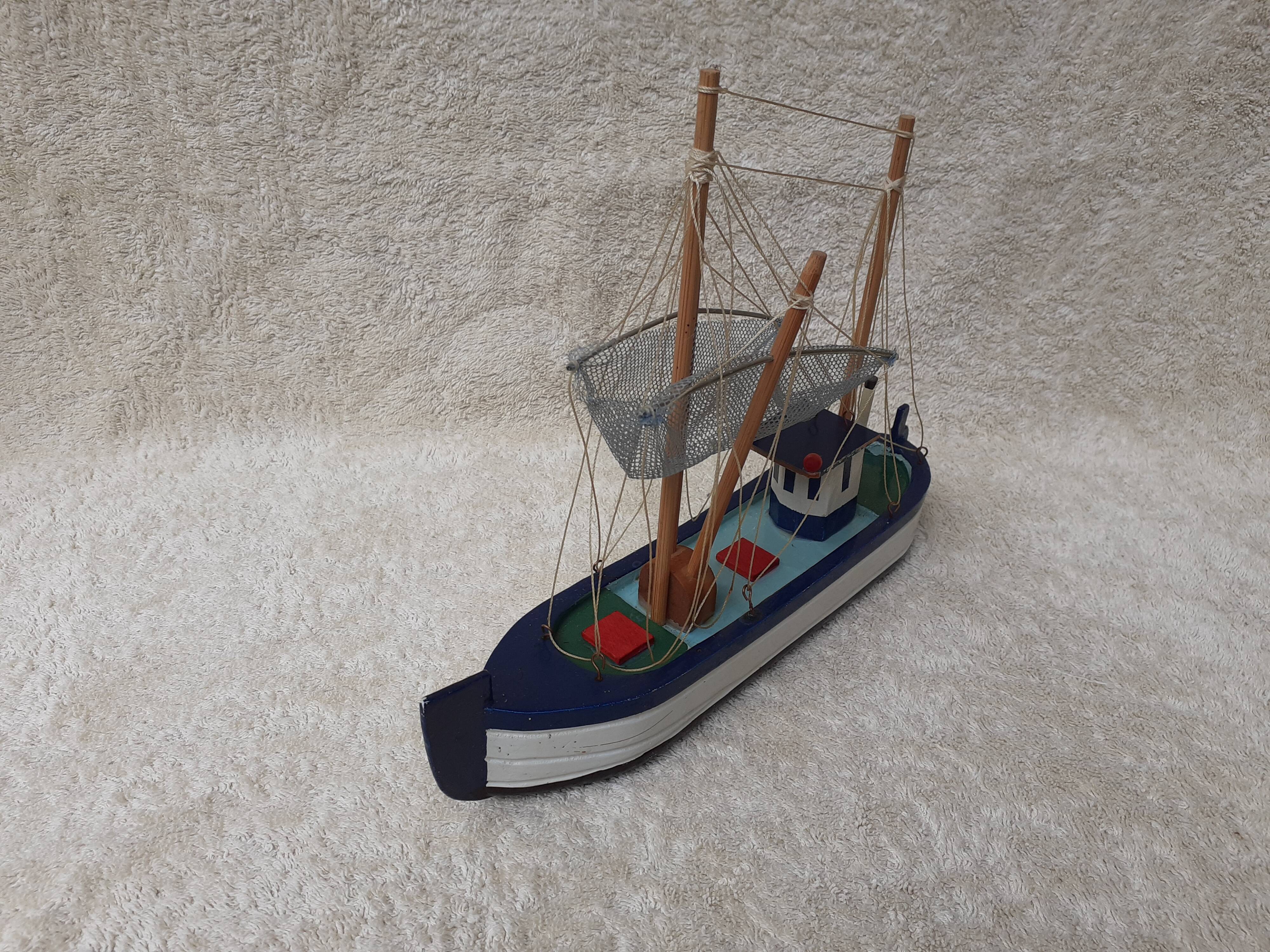 Vintage trawler model