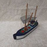 Vintage trawler model