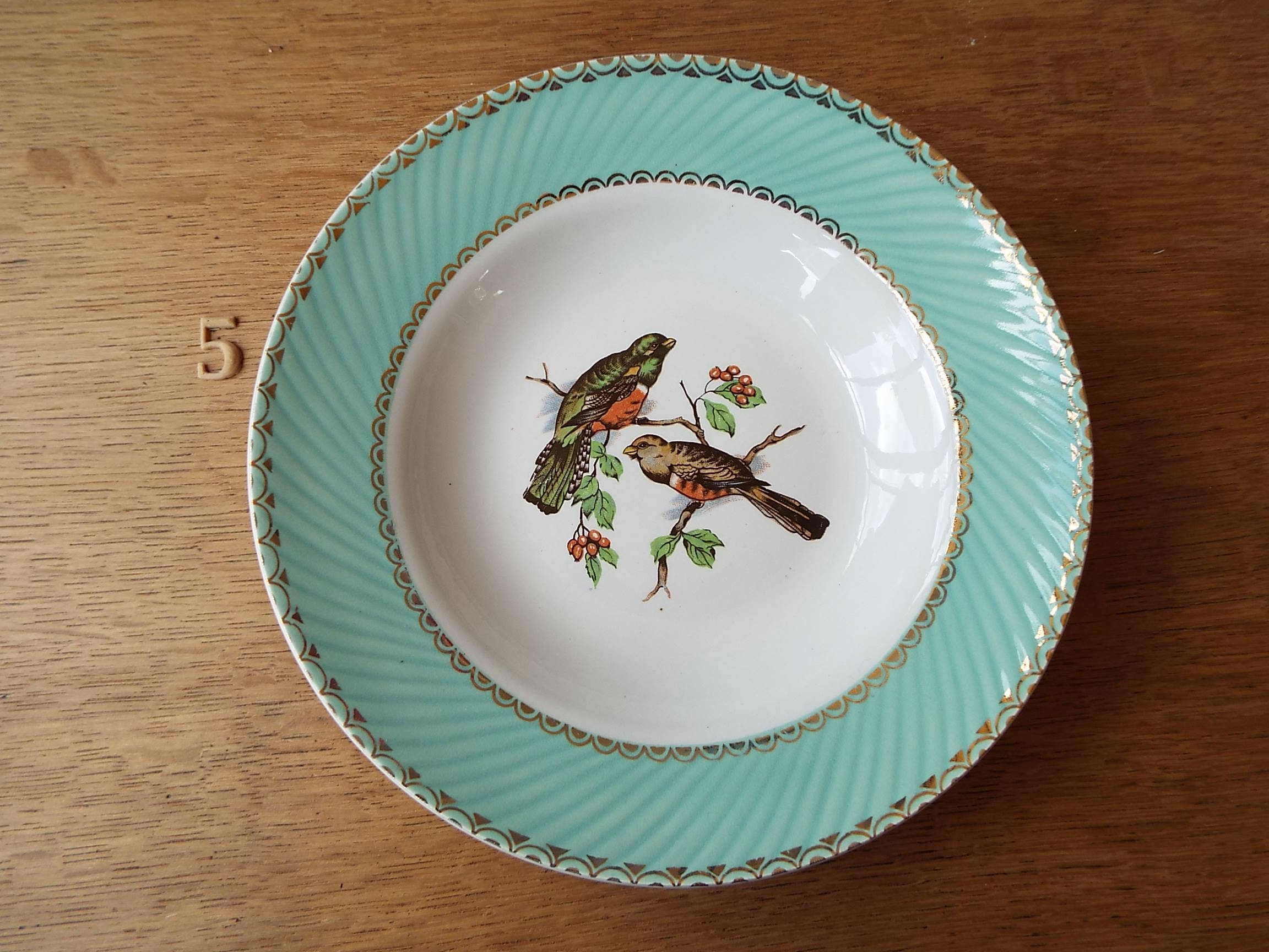 Set of 8 soup plates