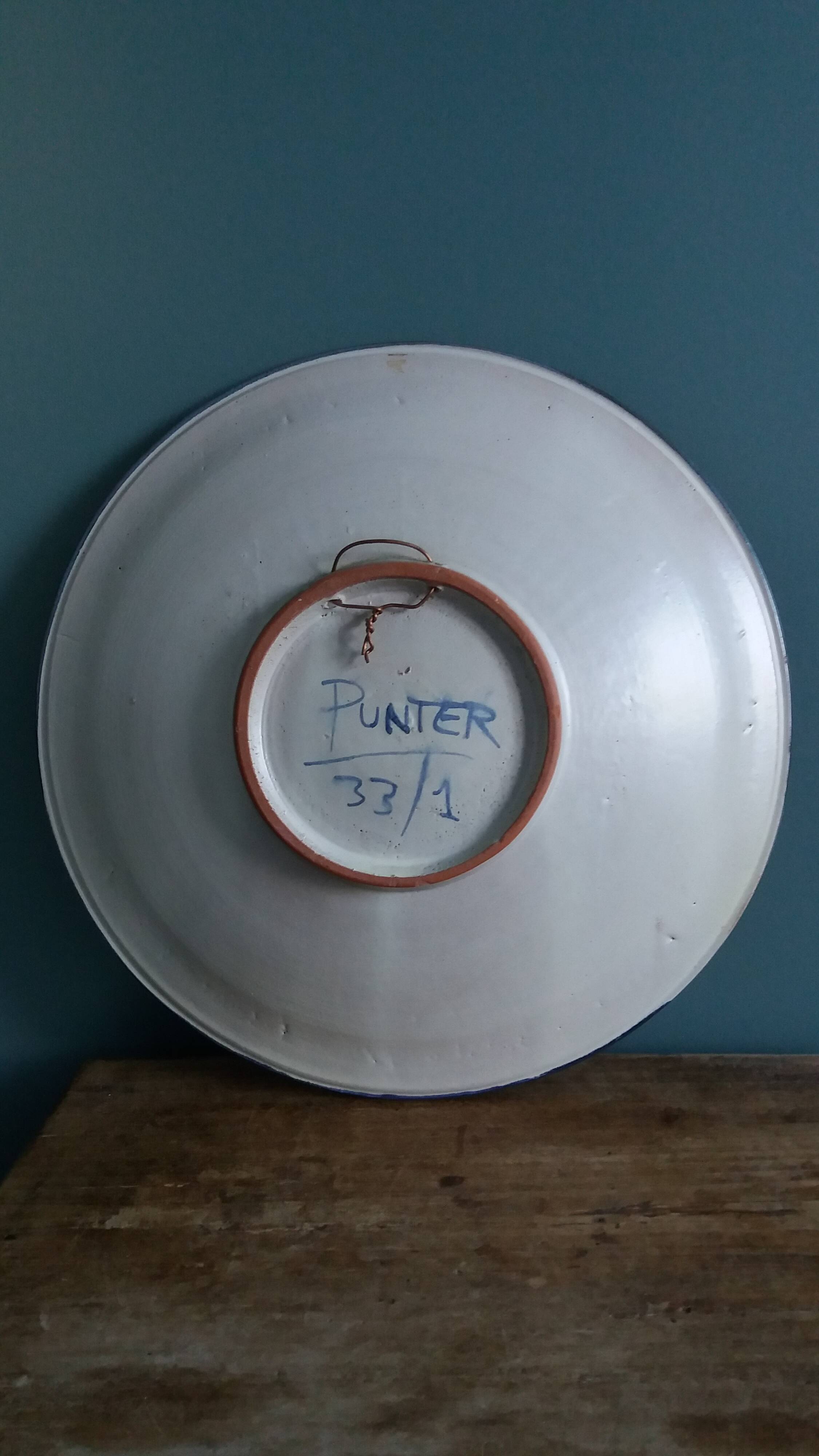 Decorative plate signed Punter, earthenware from Teruel, Spain.