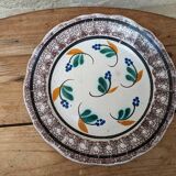 Old plate with brown border and flowers called black bottom