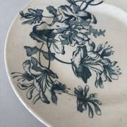 Assiette plate terre de fer sarreguemines fleur bleu- faïence ancienne