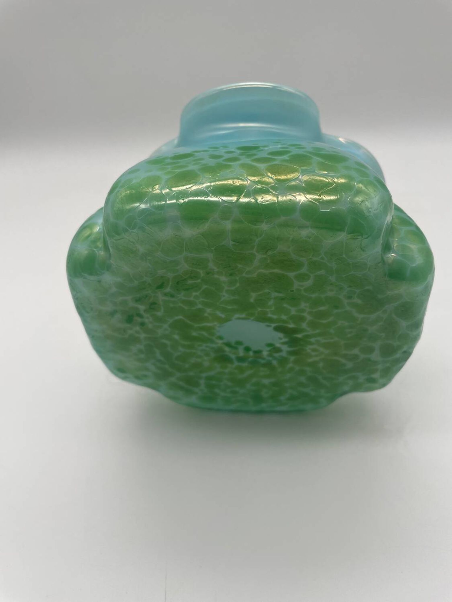 Butterfly vase in iridescent glass, Loetz, Kralik, Art Nouveau