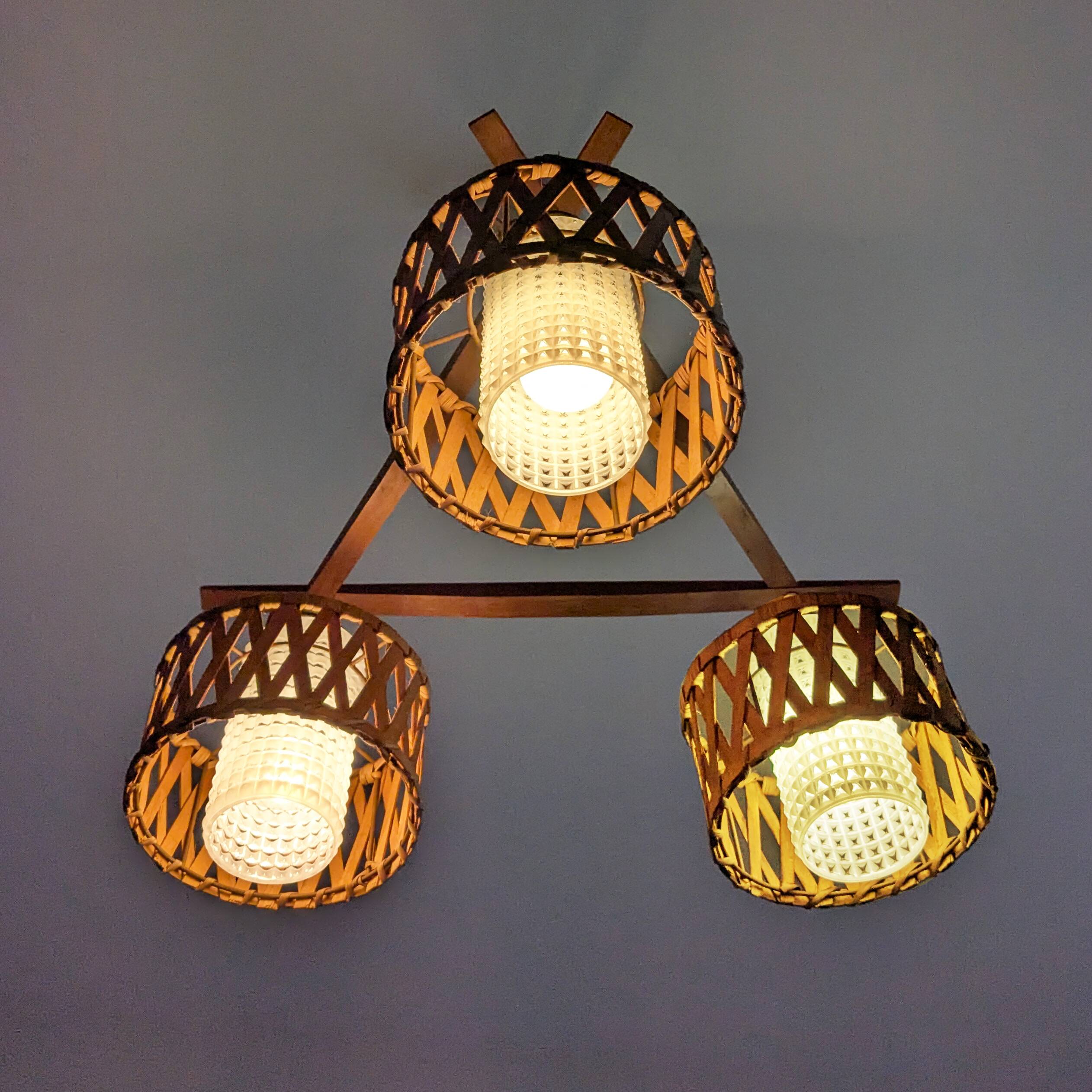 Suspension in teak and rattan, Doria Leuchten from the 1950s.