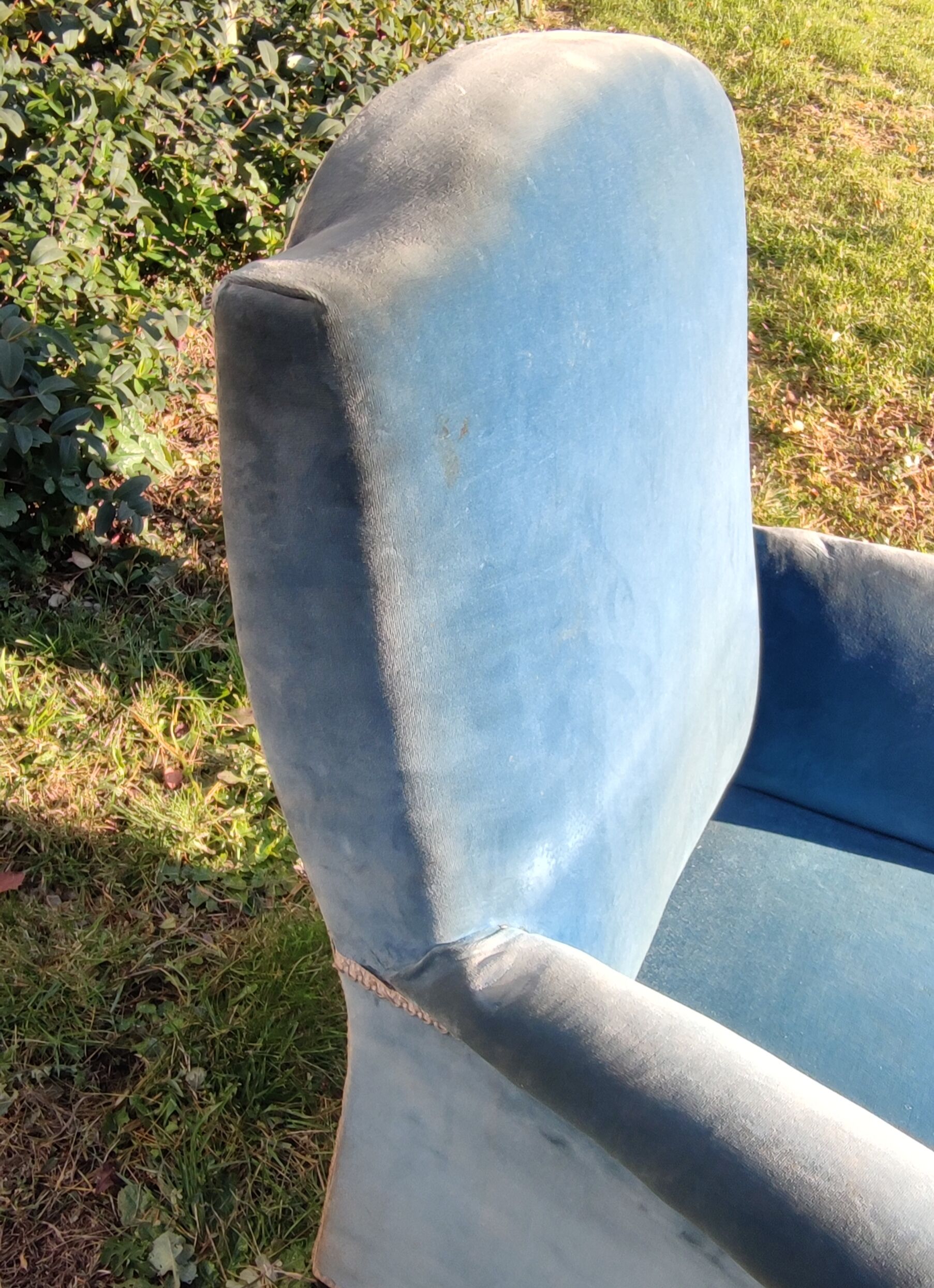 Armchair Napoleon III blue velvet