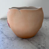 Cache pot en barbotine décor capucines 