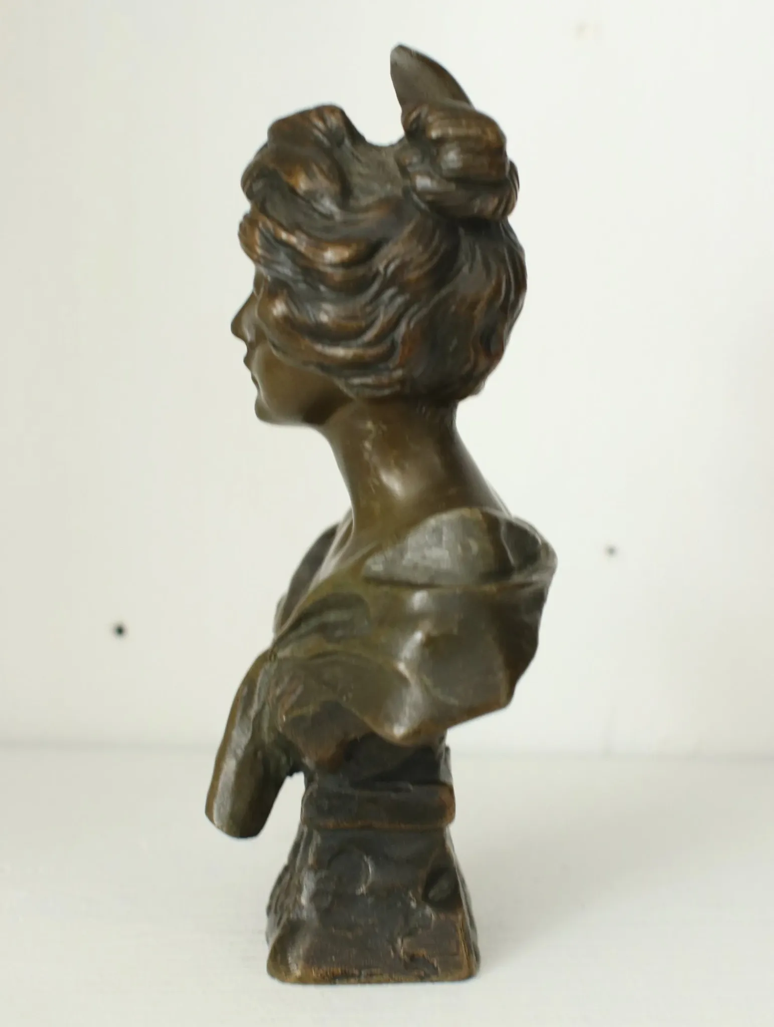 French Art Nouveau bronze bust 'Carmen' by Emmanuel Villanis – circa 1900
