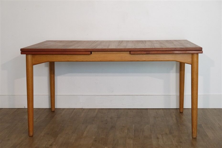 Danish dining table by Borge Mogensen 1960