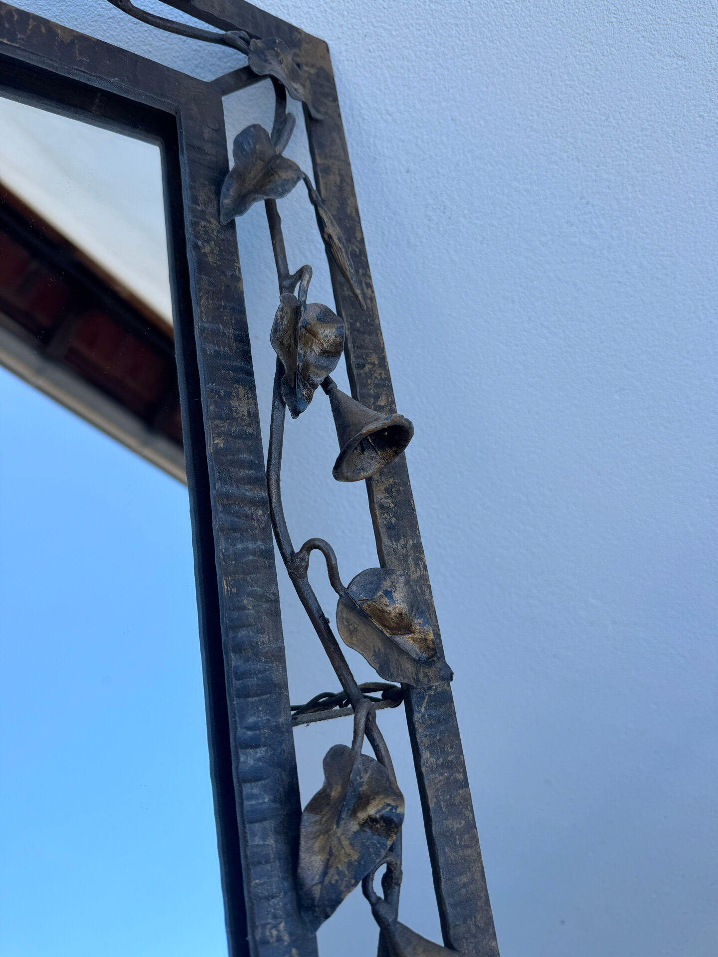 Wrought iron mirror with ivy Art Deco