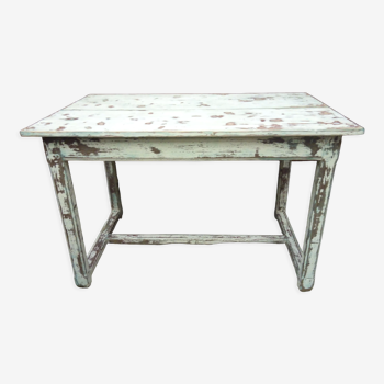 Patinated farmhouse table