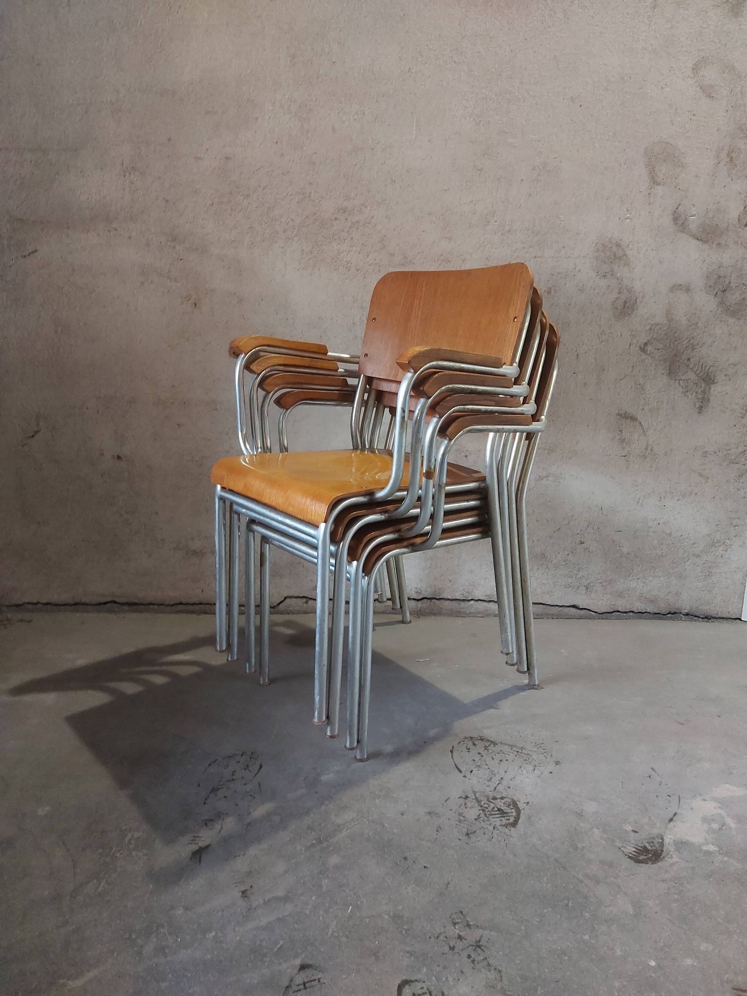 Fauteuil en bois et aluminium par Alpos, années 1970