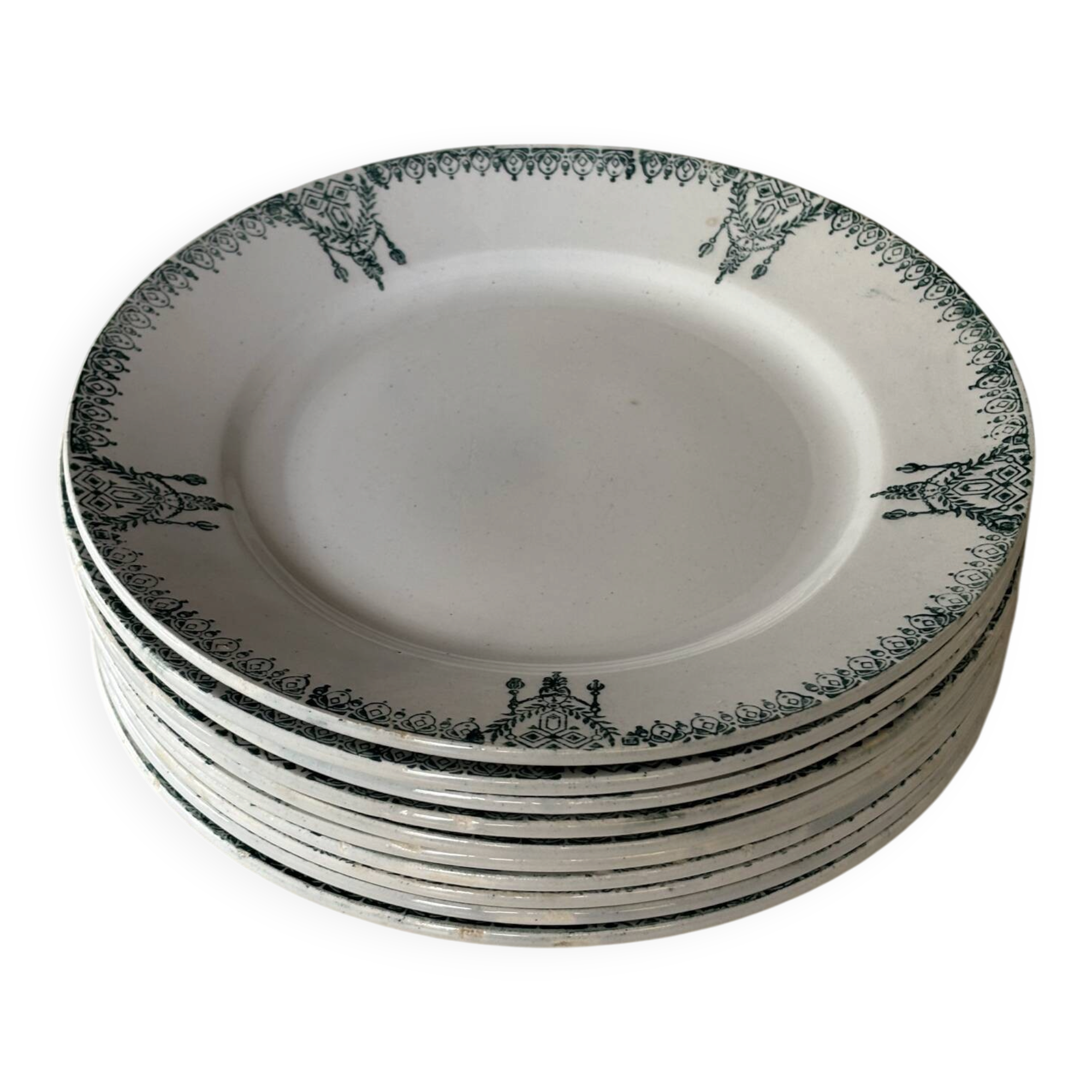 Assiettes plates en faïence ancienne St Amand