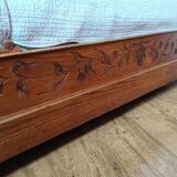 Corner bed