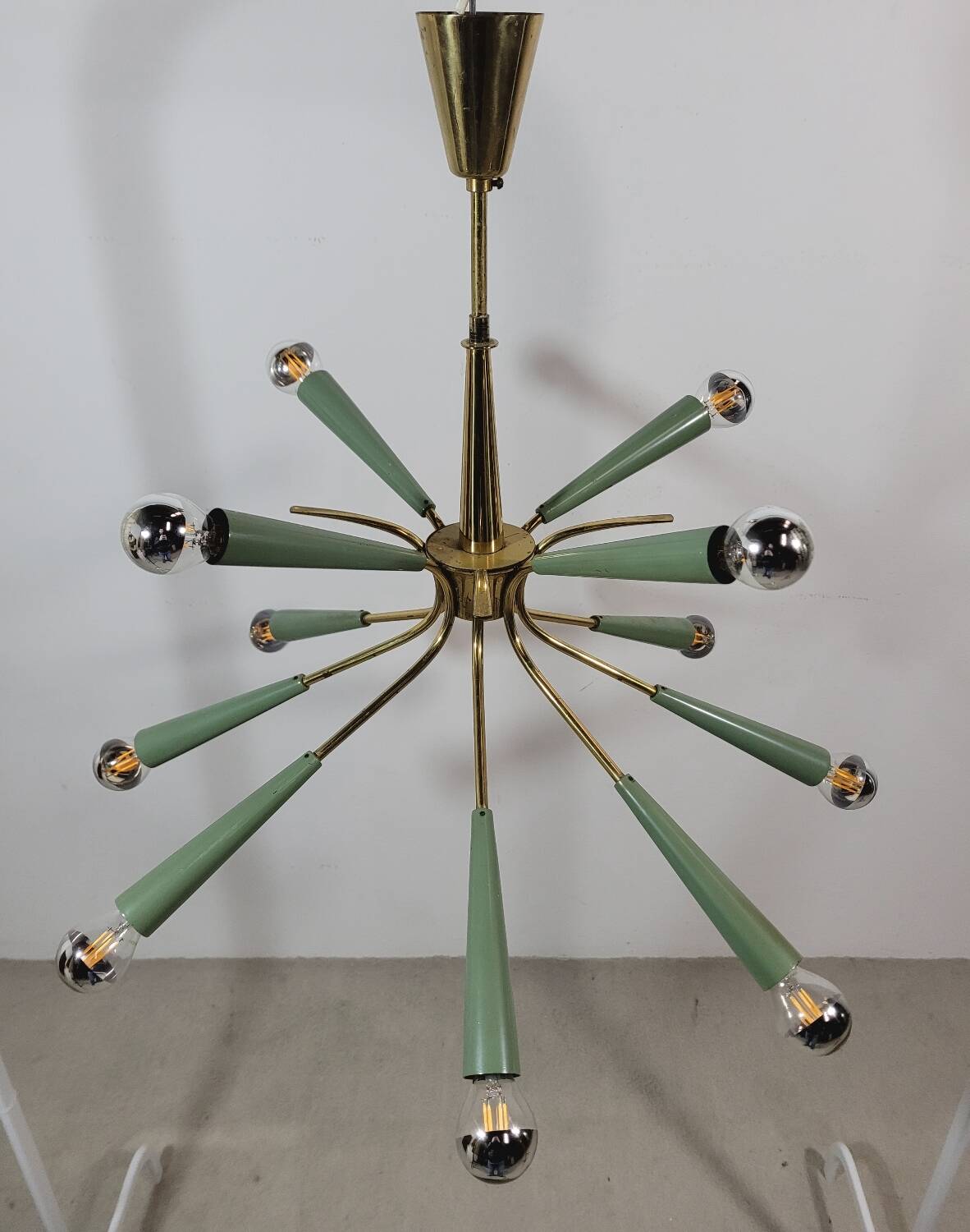Vintage Sputnik chandelier or suspension in Stilnovo brass