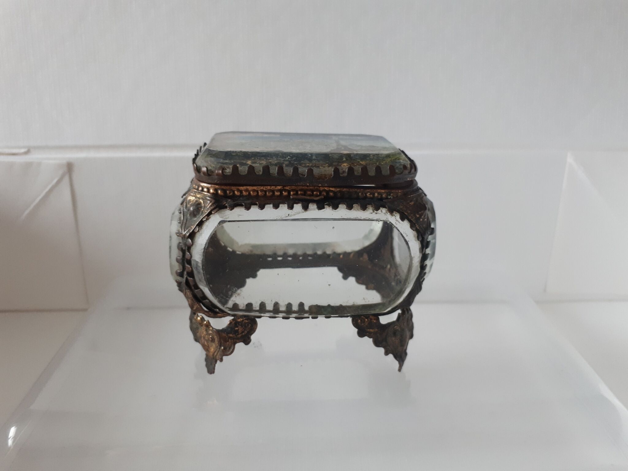 Souvenir box of the Universal Exhibition Paris 1900 (Eiffel Tower)
