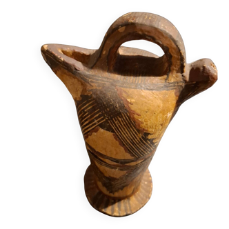 Kabyle vase in earthenware from the early 20th century