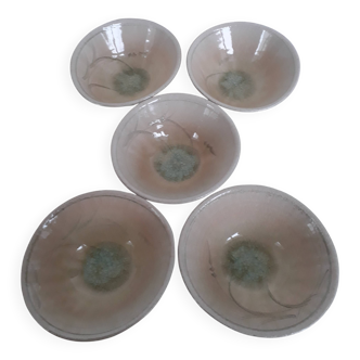 Small Japanese bowls