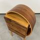 Commode ovale en bois cintré par Kreatippcci Studio