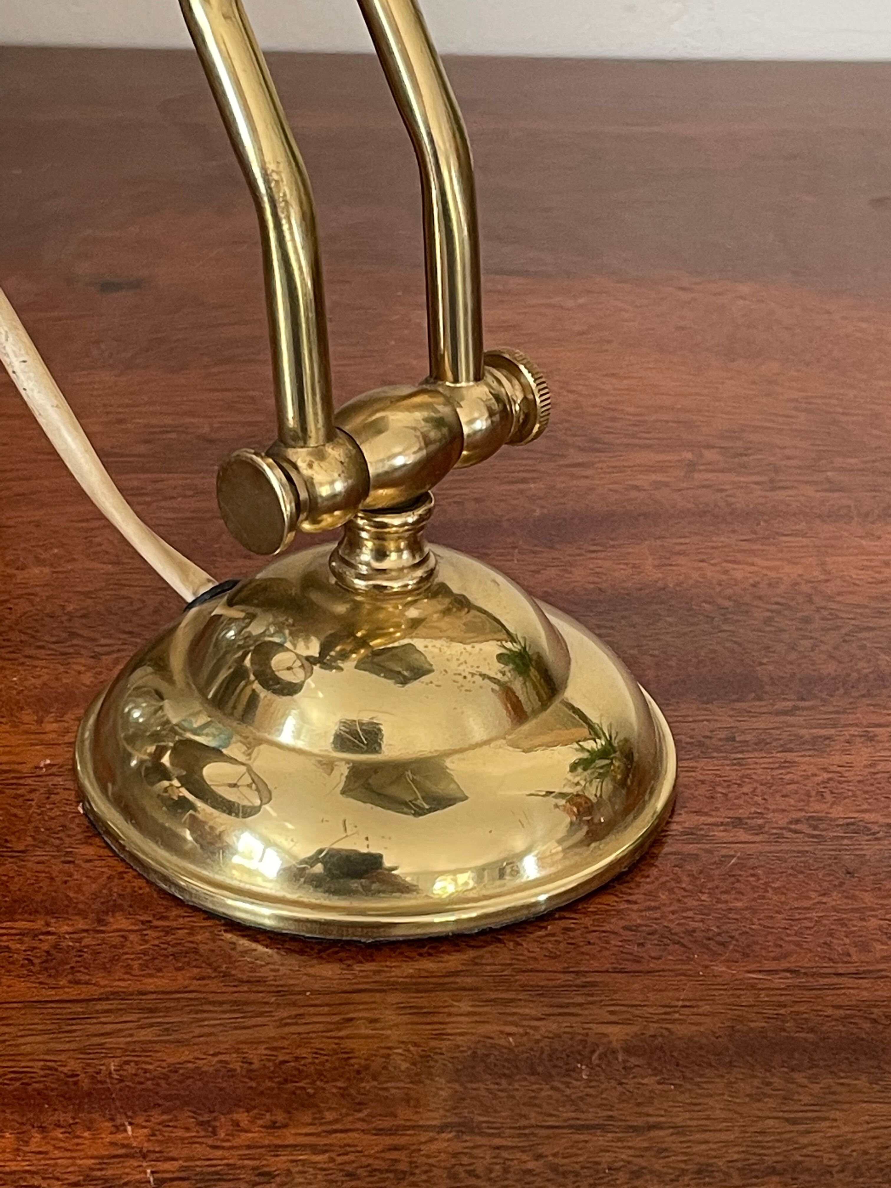 Lampe d’appoint en laiton