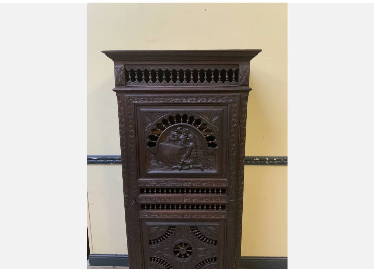 Antique Breton cupboard, vertico