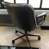 Executive Chair de Charles Pollock