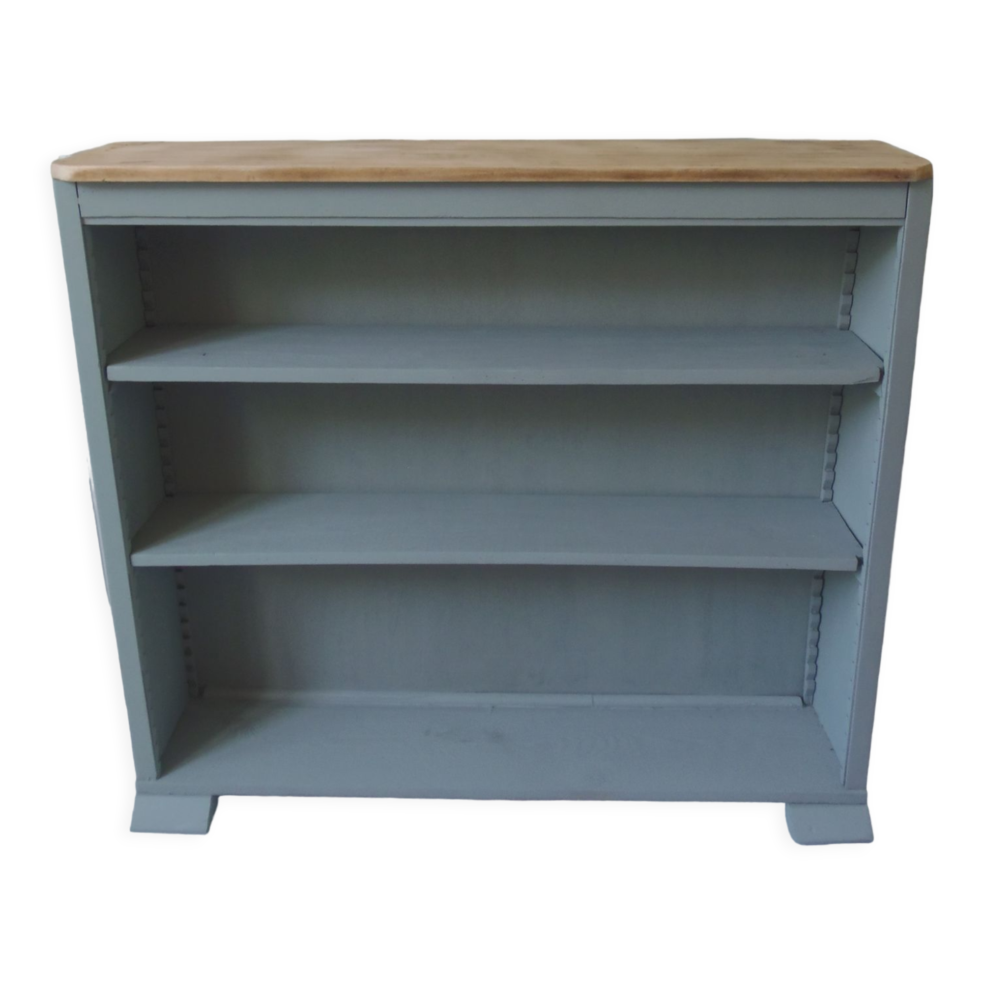 Vintage shallow bookcase, re-enchanted in gray green, wooden tray.