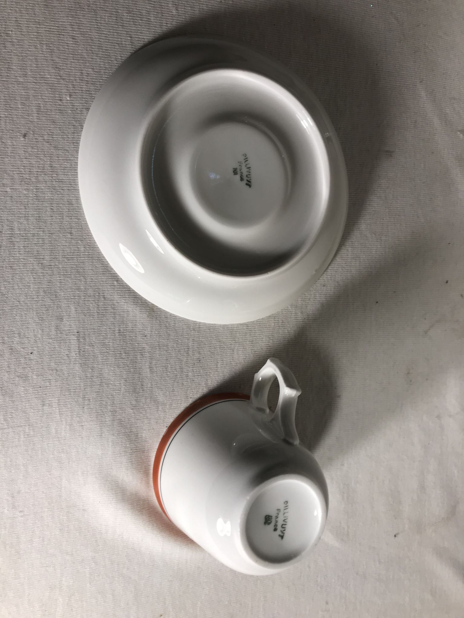 Théière Pillivuyt et 4 tasses céramique vintage