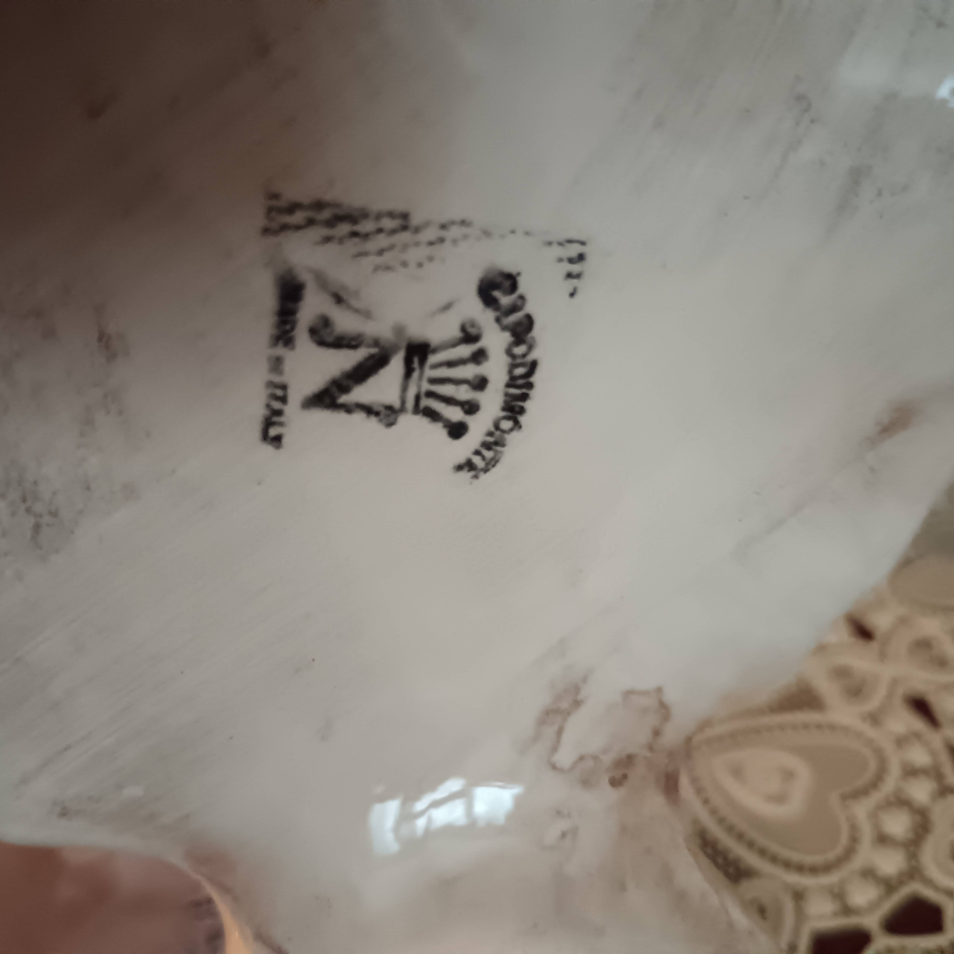 Decorative porcelain vase in Capodimonte style.