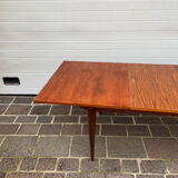 Scandinavian style extendable table
