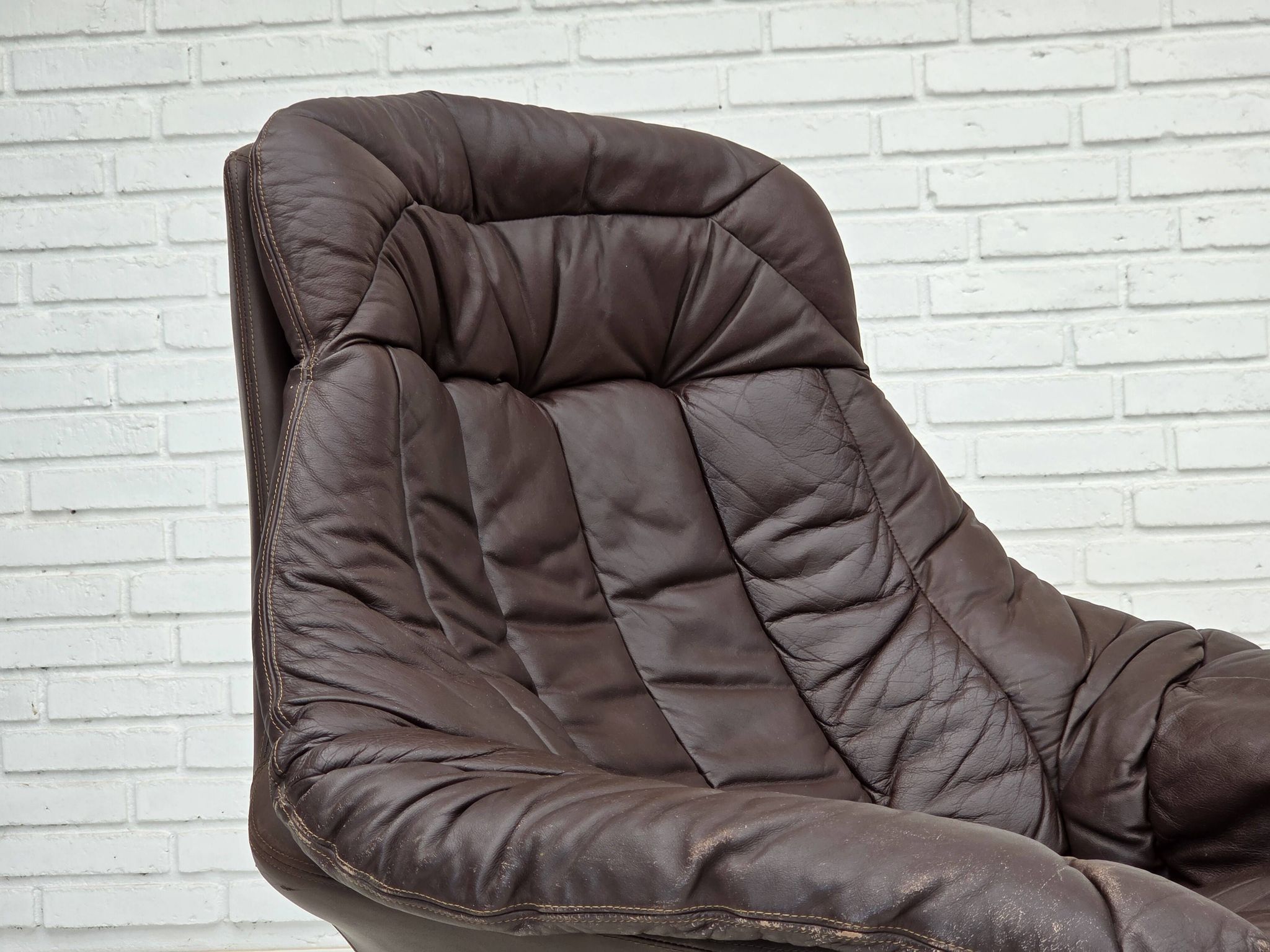 1970s, Danish design by H.W.Klein, swivel chair, for Bramin Møbler.