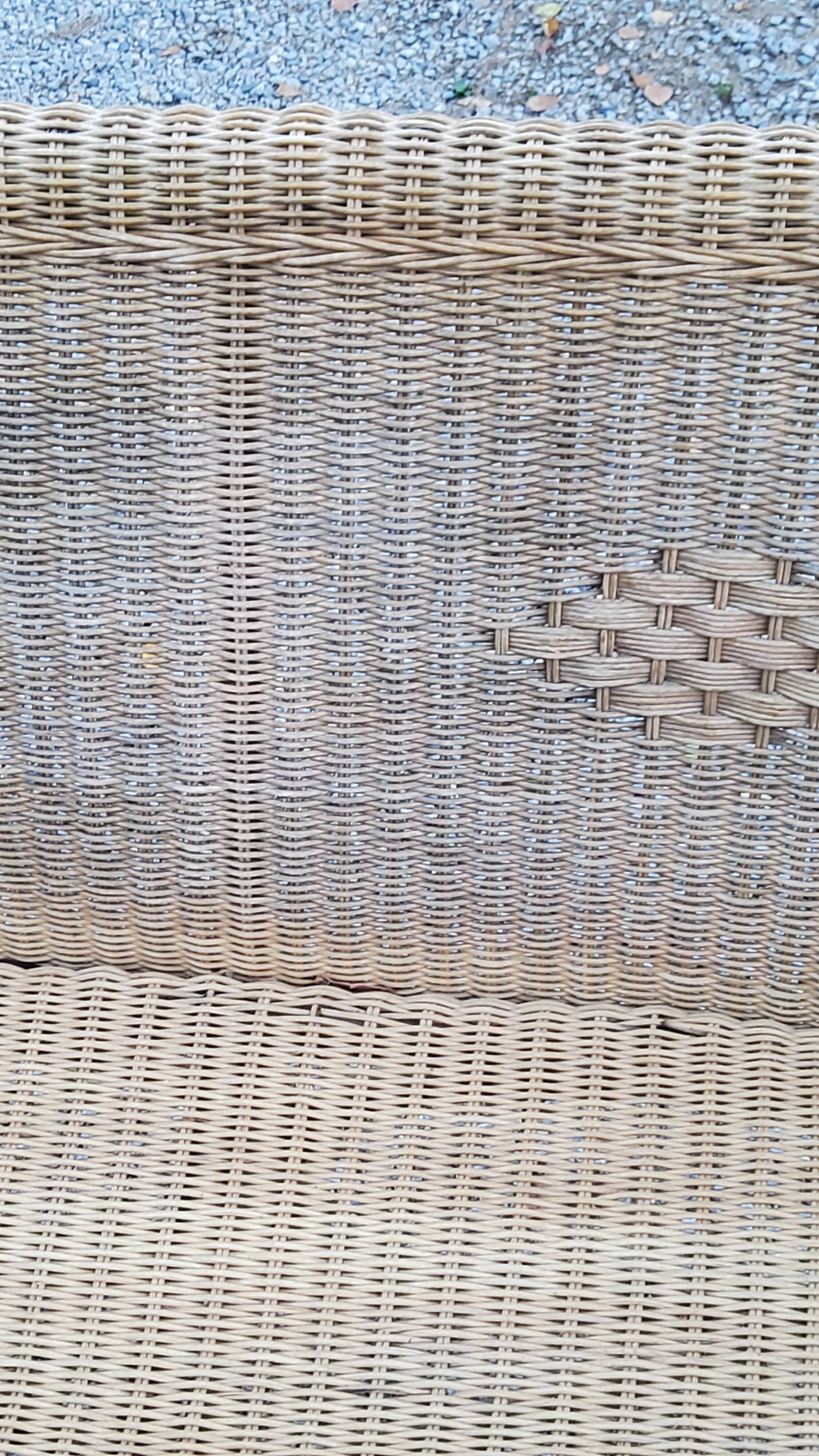 Pair of armchairs and bench in rattan and bamboo from the 60s/70s