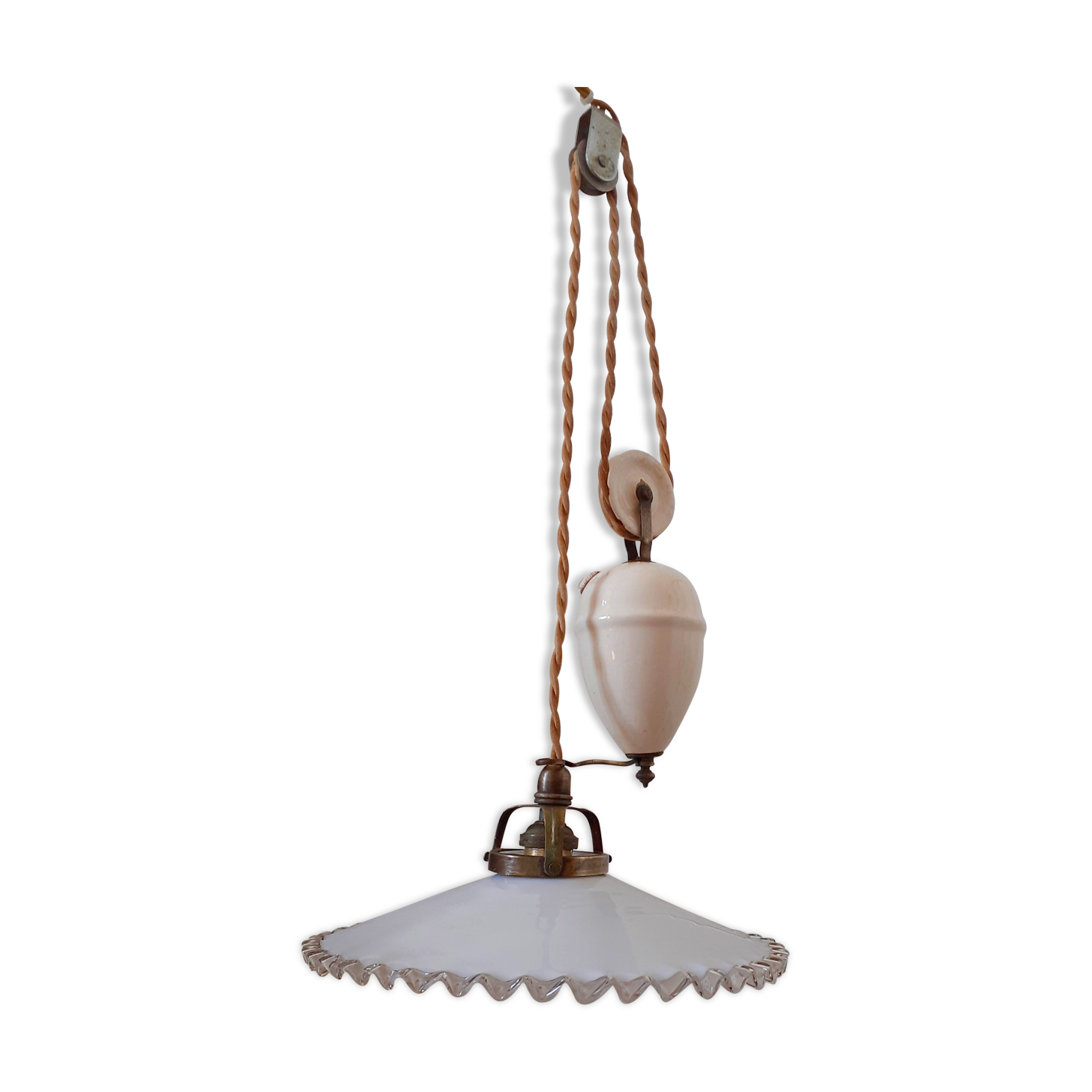 Counterweight suspension