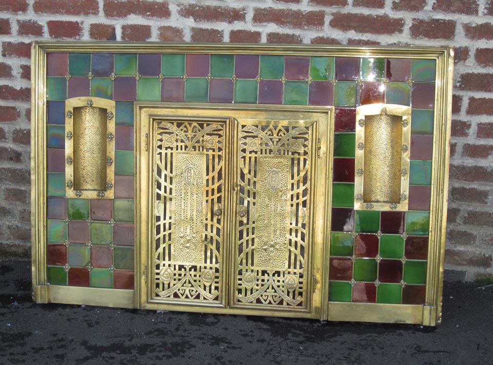 Firewall tiled fireplace plate