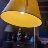 Floor lamp of the 50s in gilded metal triple mahogany tablets and gilded metal