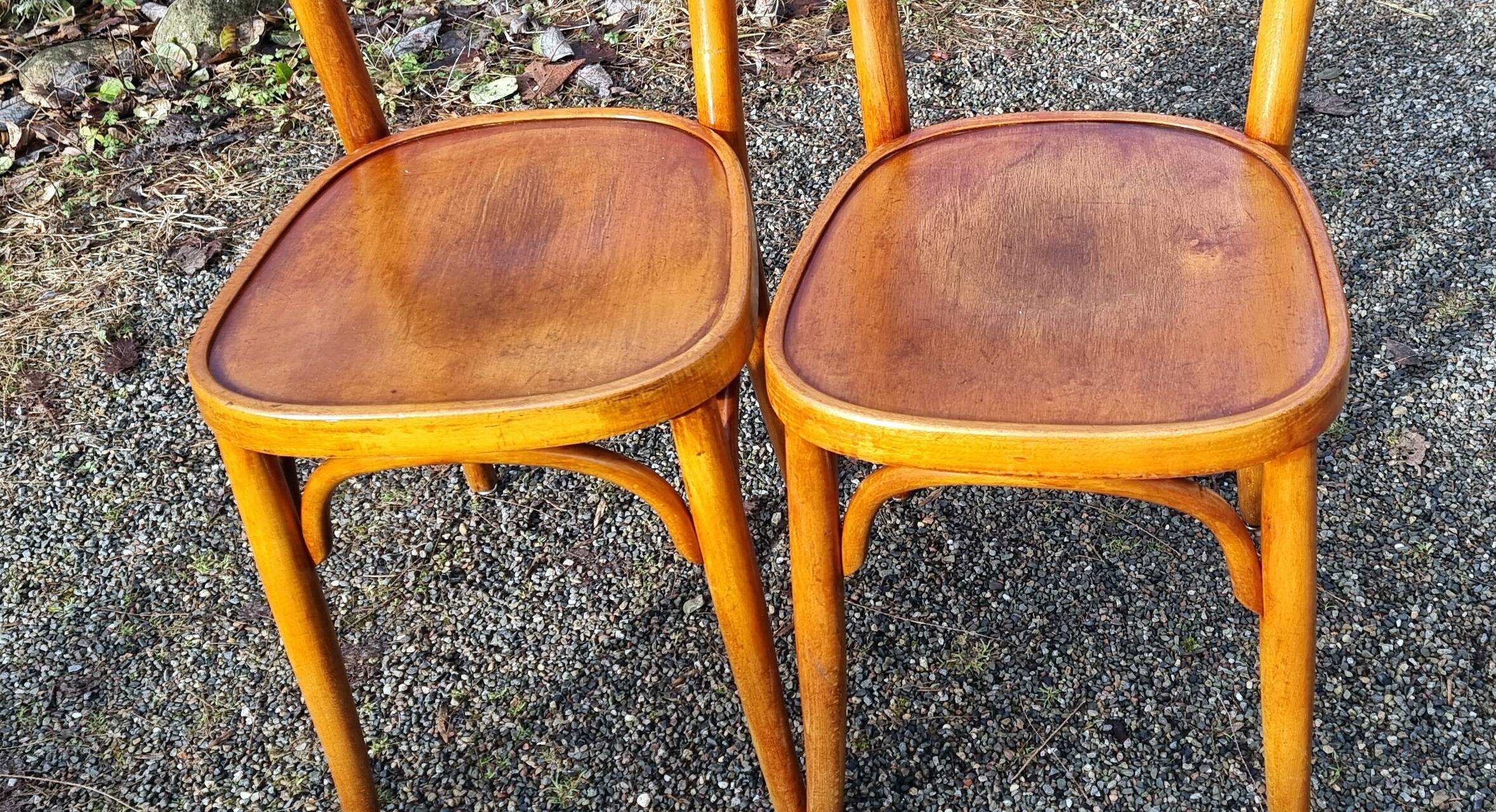 10 chaises bistrot, années 50-60