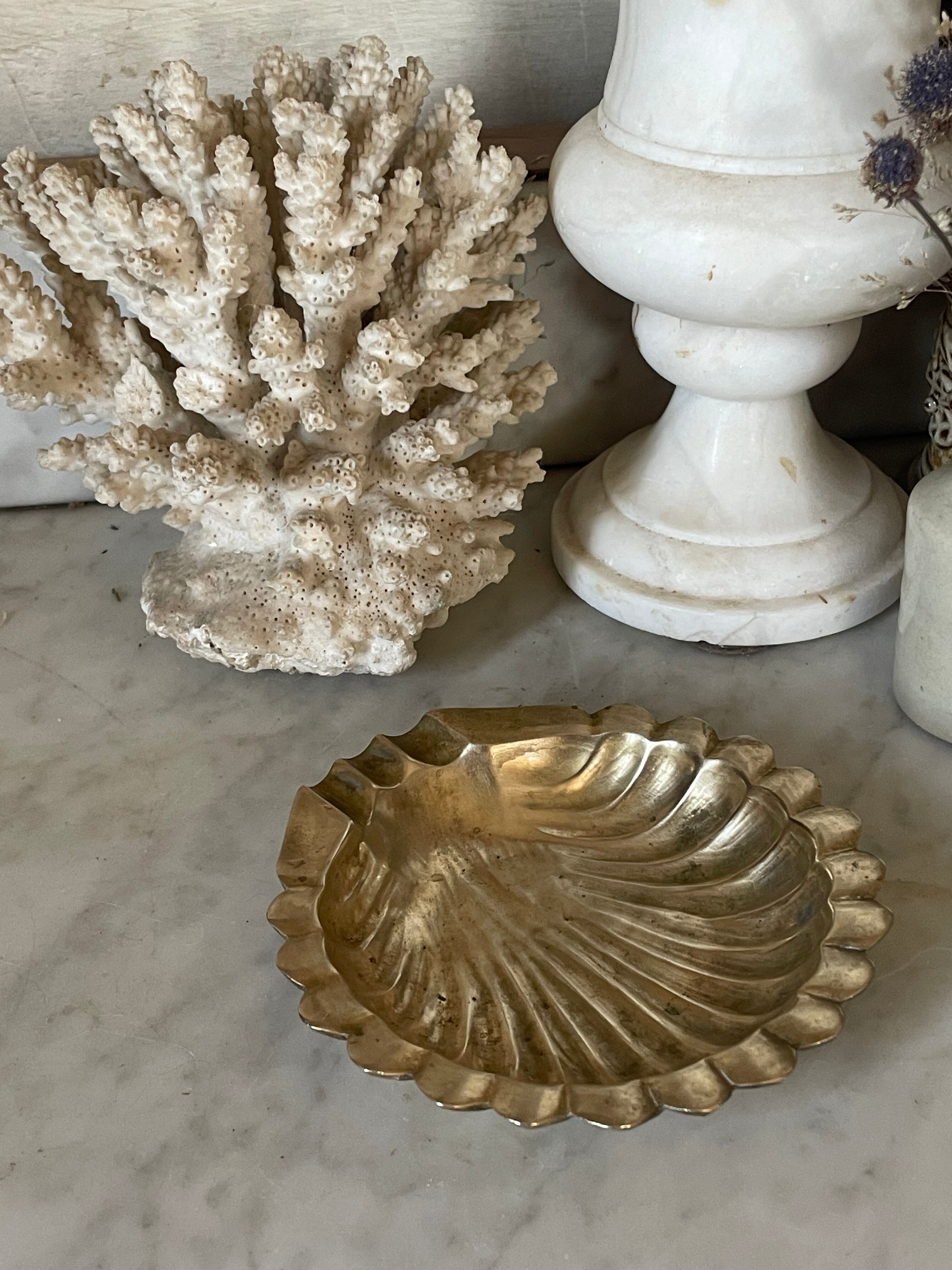 Cendrier coquille en laiton massif