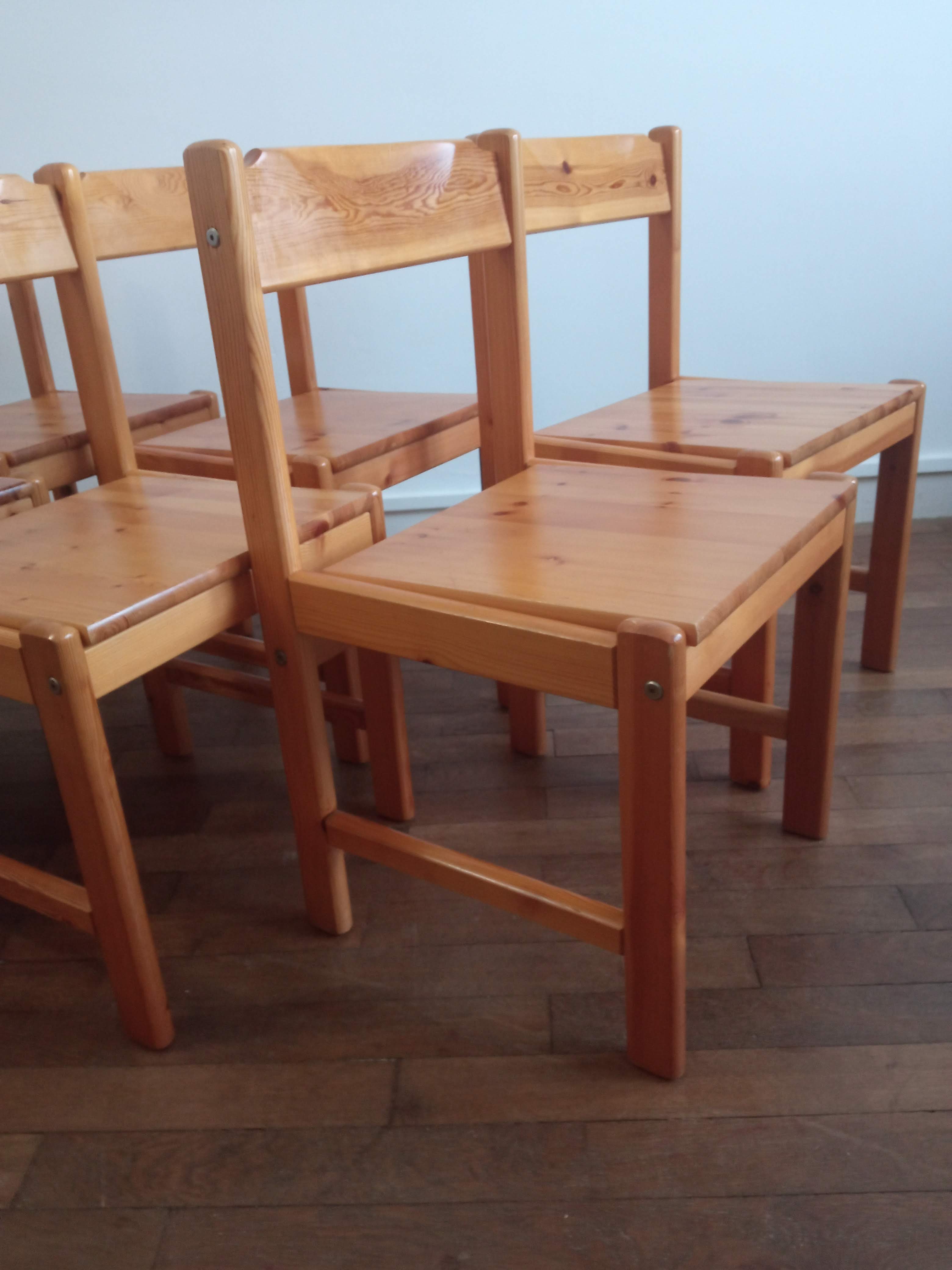 Series of 6 pine chairs 1980