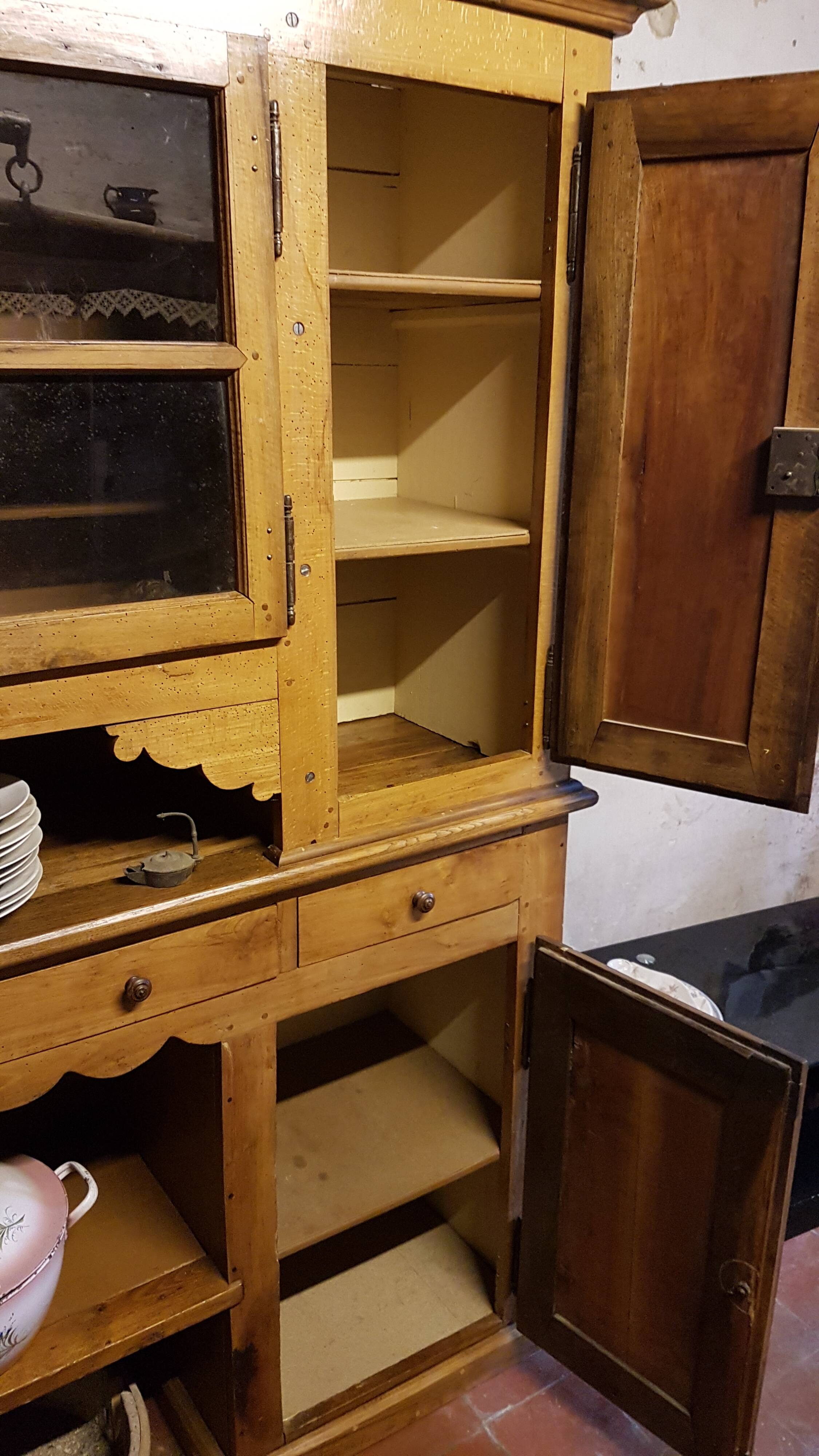 Savoyard buffet credence