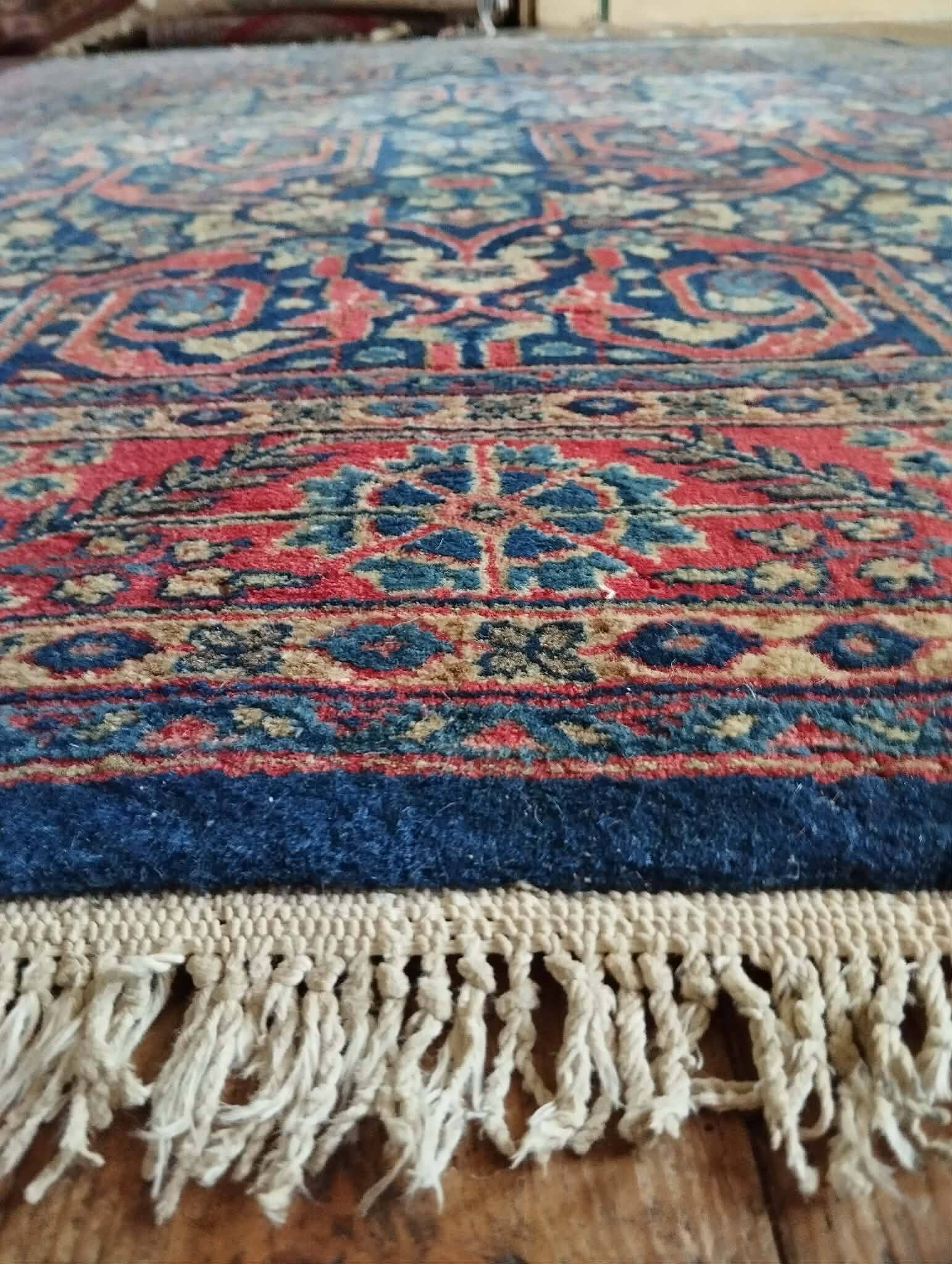 Handmade Persian rug 200x140cm