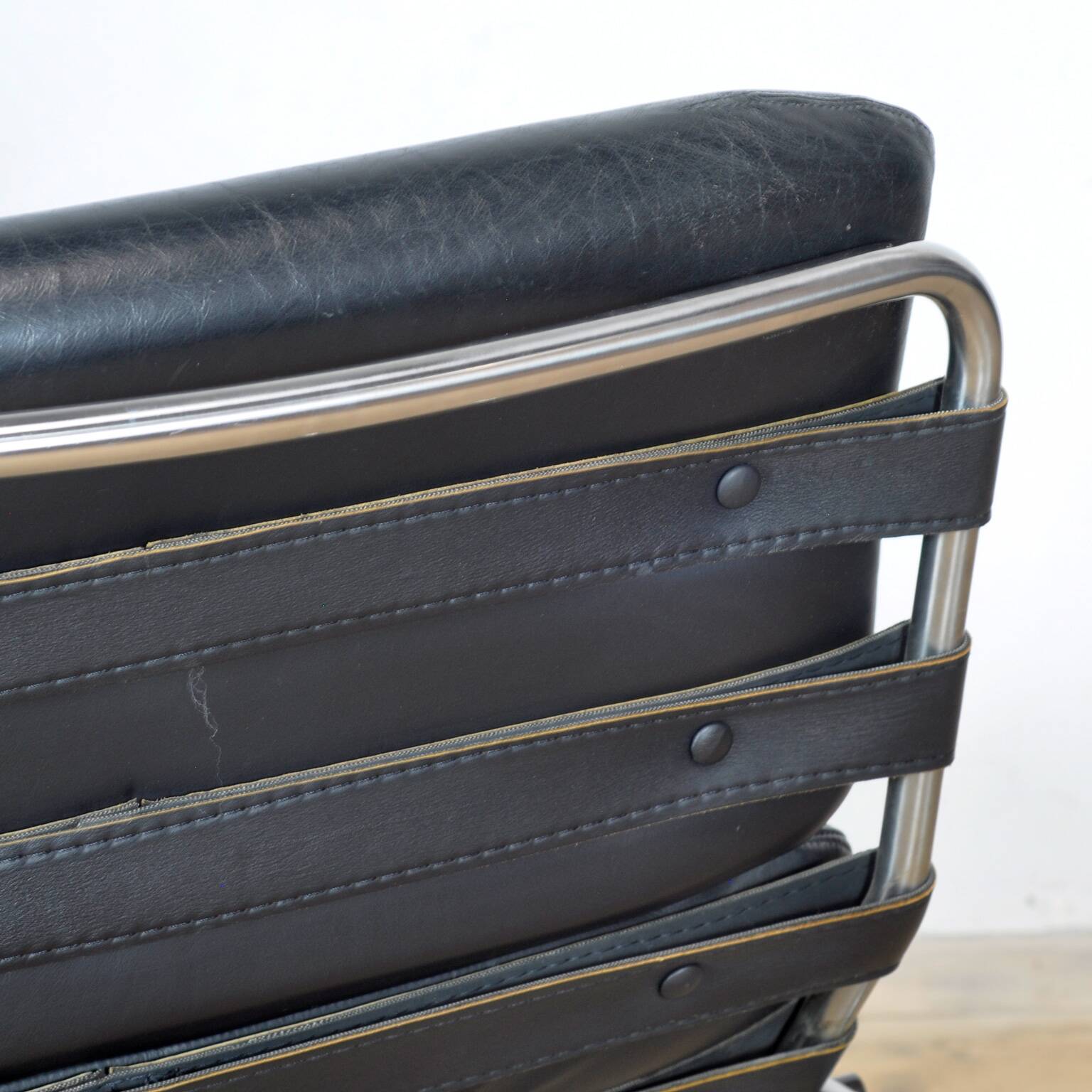Nagoya SZ09 black lounge chair by Martin Visser, 1960s