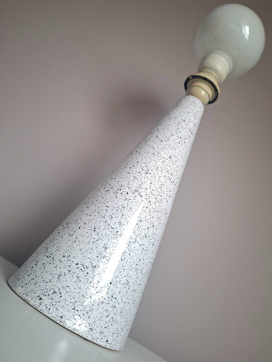 Lamp from the Brussels Porcelain Factory, ceramic light fixture