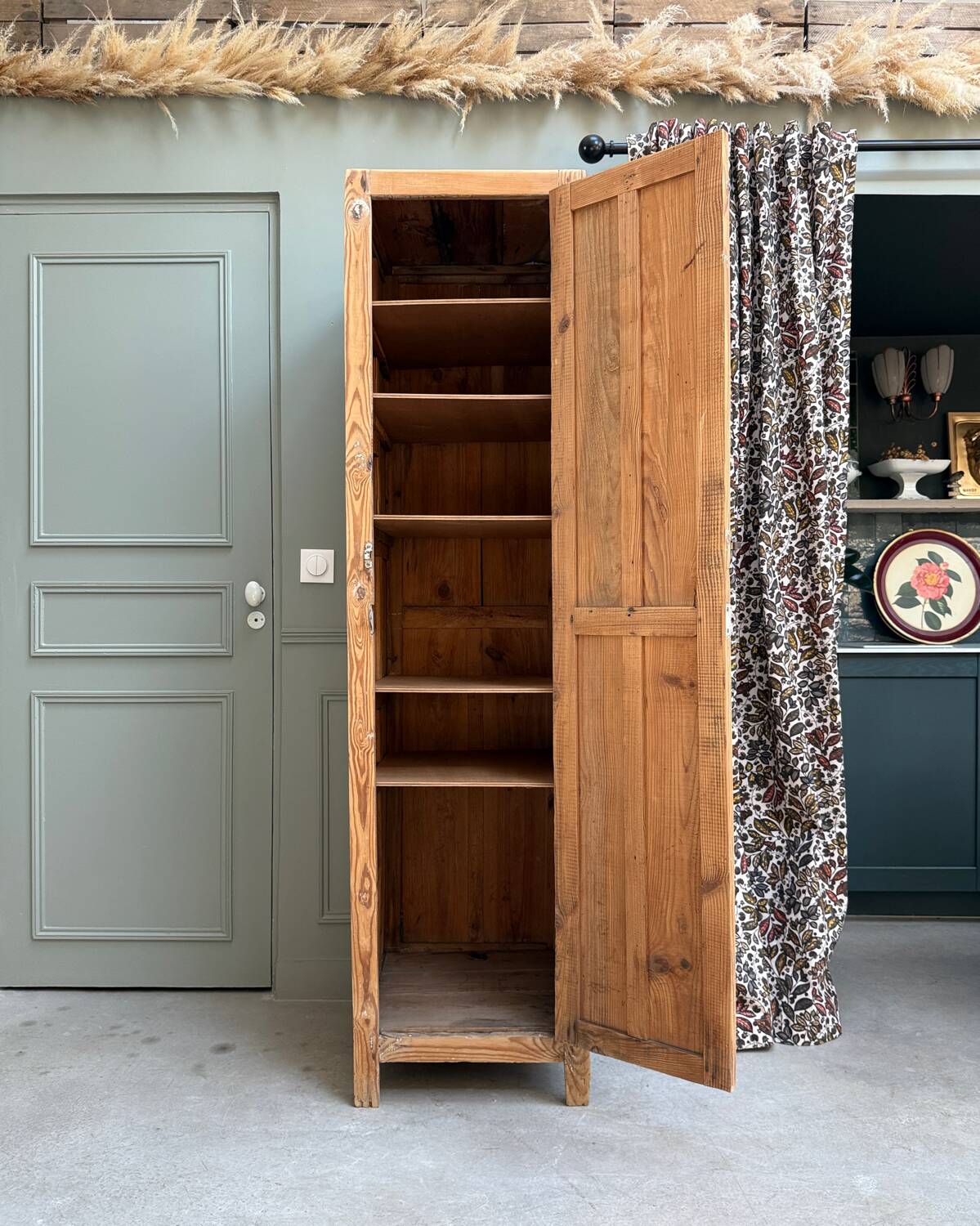 Old locker type bonnet maker (renovated)