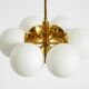 Suspension en laiton Kaiser Leuchten des années 1960 avec 6 abat-jours en verre opale.