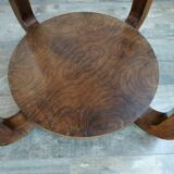 Pedestal table